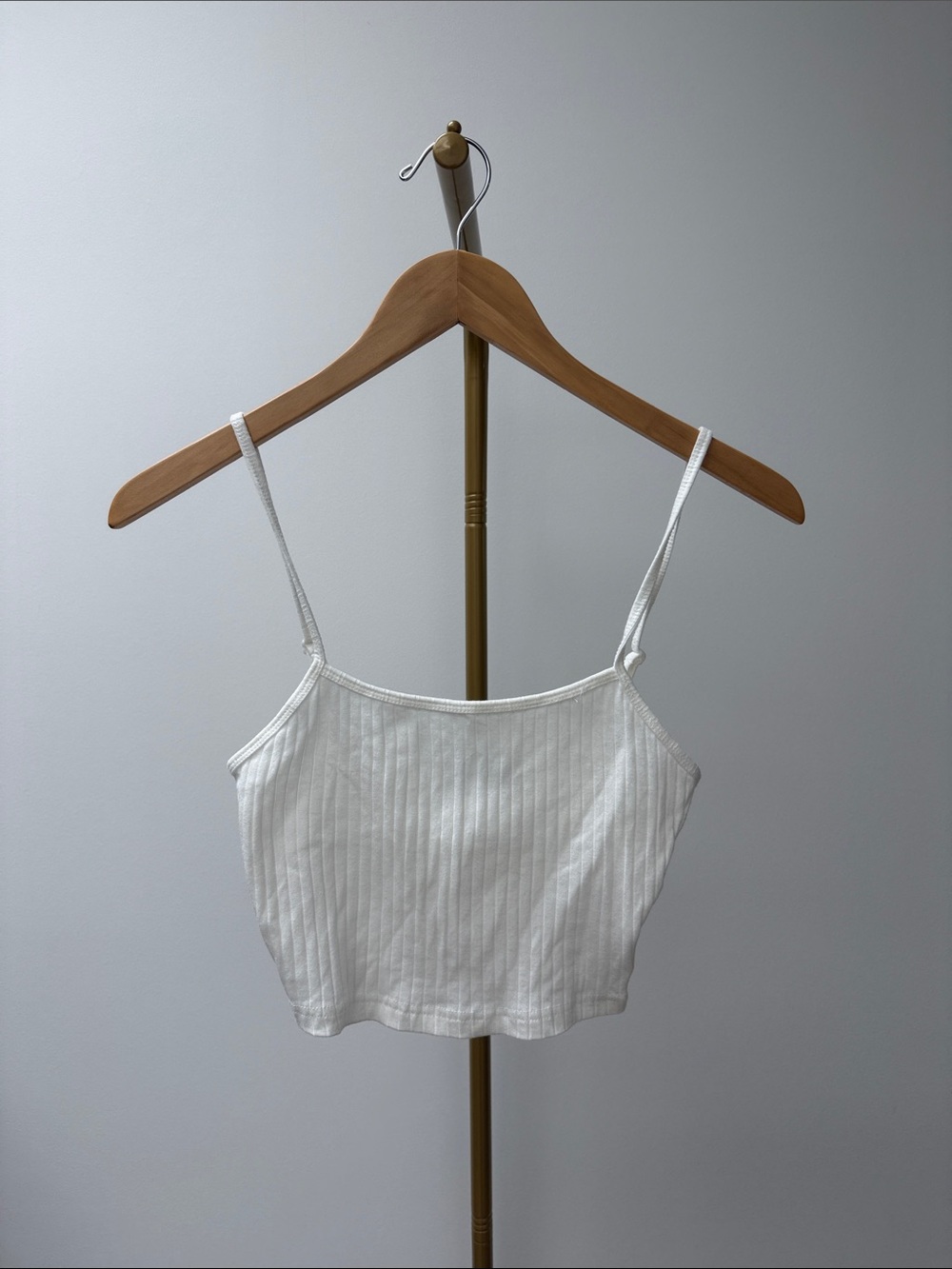 White Ribbed Knit Cropped Camisole XS